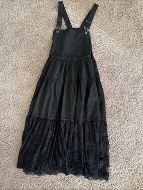 Black Lace-Tiered Women’s Jean Overall Dress
